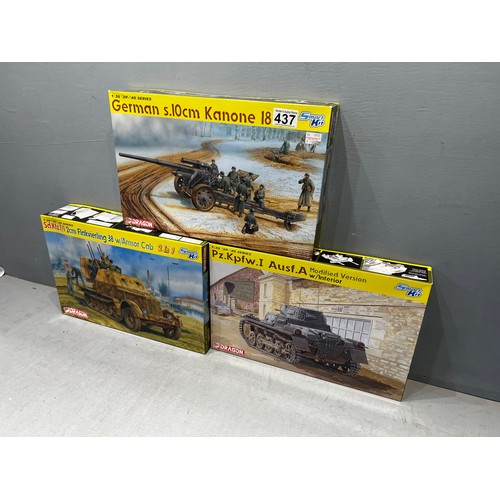 437 - 3x Dragon smart kits inc, German tank, semi track truck with AA gun + konone 18