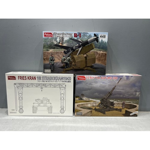 448 - 3x Amusing hobby kits inc, flak 40, AA-missile, + fries kron, platform