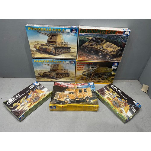 454 - 7x Italeri models 'inc', 2 tanks, 2x armared vehicles, 1 truck & 2x flak 43 AA guns