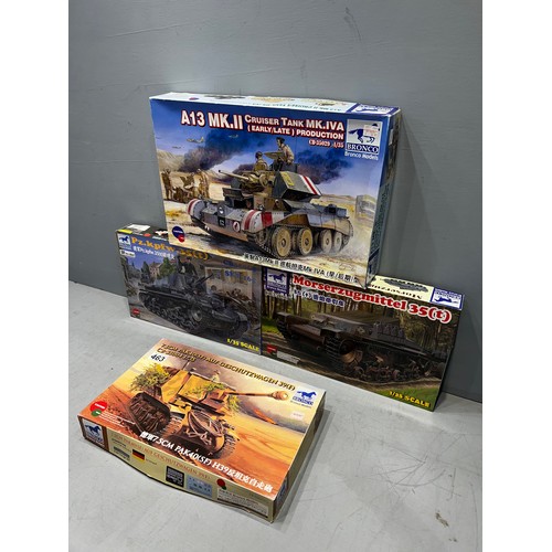 463 - 4x Bronco model kits, inc 4 different German tanks