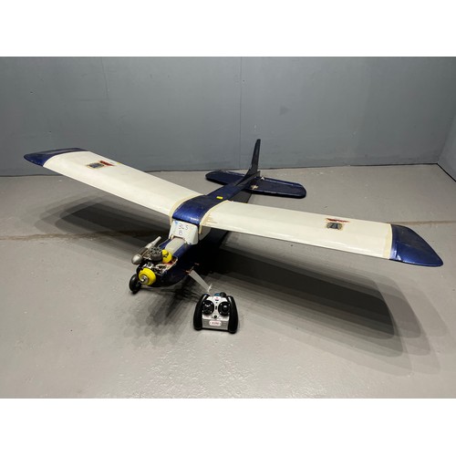 345B - Blue & White Model Aeroplane + remote