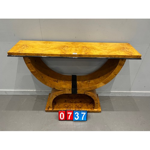 737 - Art deco design hall table