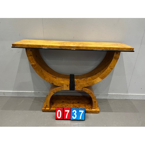 737 - Art deco design hall table