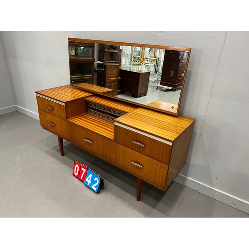 742 - Mid century teak dressing table