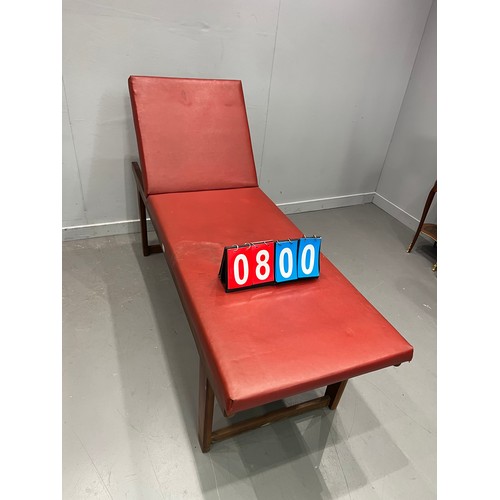 800 - 'Doherty' teak mid century treatment bed/sunbed