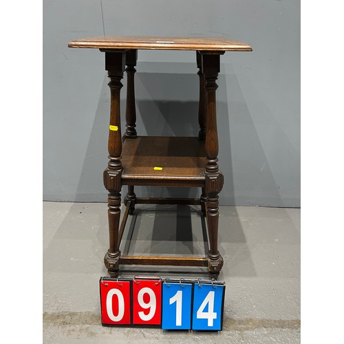 914 - Early 20th century oak window table