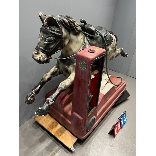 918 - Vintage fair ground arcade horse ride