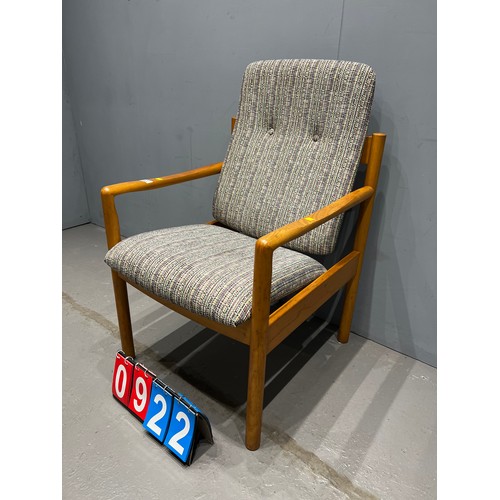 922 - Ercol blonde carver chair