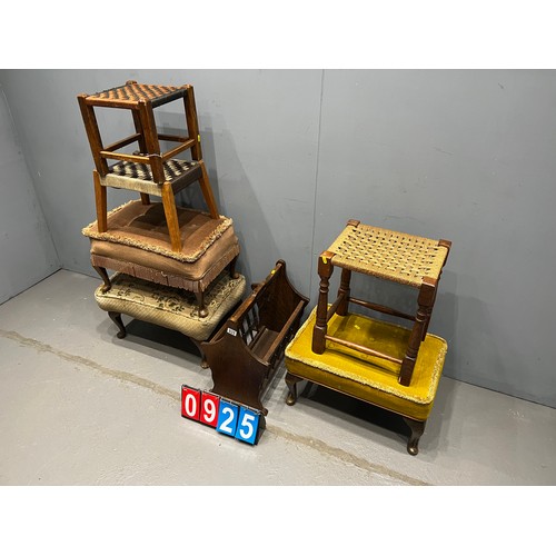 925 - Collection stools + magazine rack