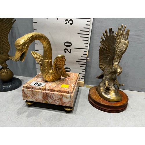 69 - 2 Brass eagles on plinths + french early  brass swan on marble base