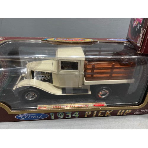 222 - 3 boxed model cars