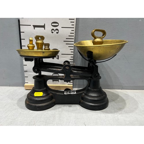 265 - Set of kitchen scales + brass bell weights