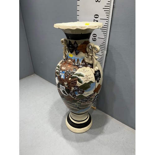 275 - Large Japanese Satsuma vase. 25