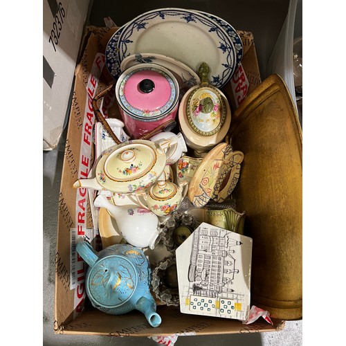 285 - Box of Victorian + later pottery