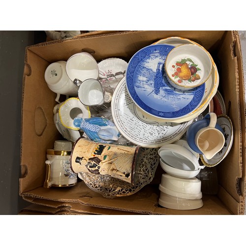 497 - 3 box misc pottery