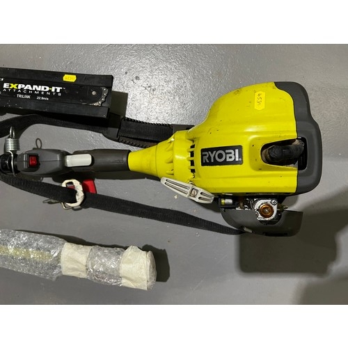 426 - Ryobi pole chainsaw / hedge trimmer