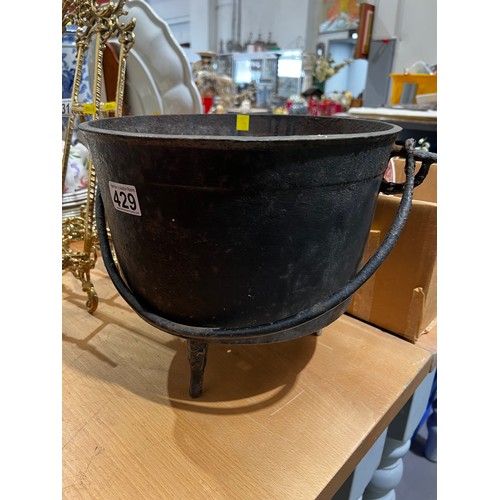 429 - Large victorian cast iron cauldron