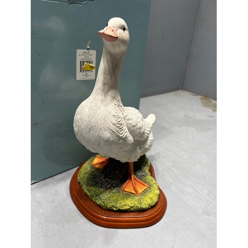 441 - Border fine arts Farmyard Duck with box