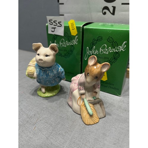 555J - Beswick 'Little Pig Robinson' + Beswick Hunca munca sweeping' both boxed