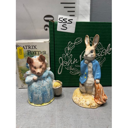 555S - Beswick 'Aunt Pettitoes + Beswick 'Peter & the red pocket handkerchief' both boxed