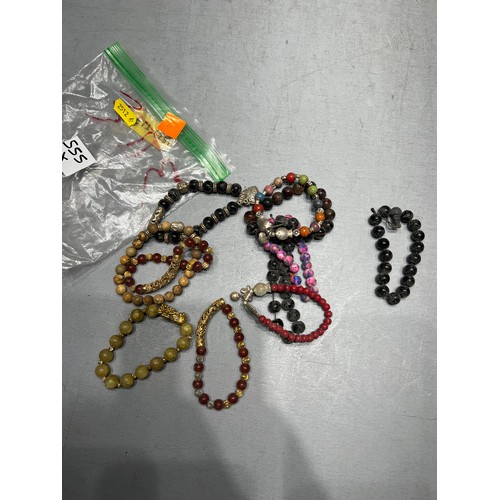 555X - Bag of bracelets