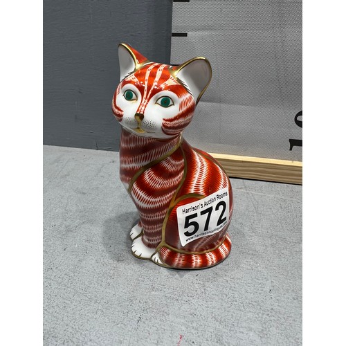 572 - Crown Derby Cat with gold stopper