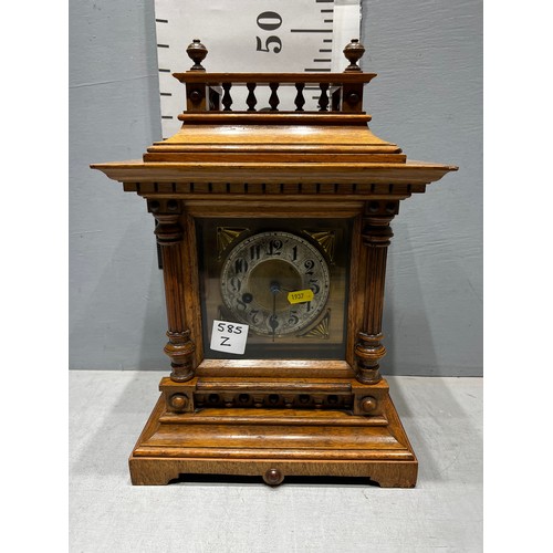 585Z - Antique Oak cased Victorian Bracket clock