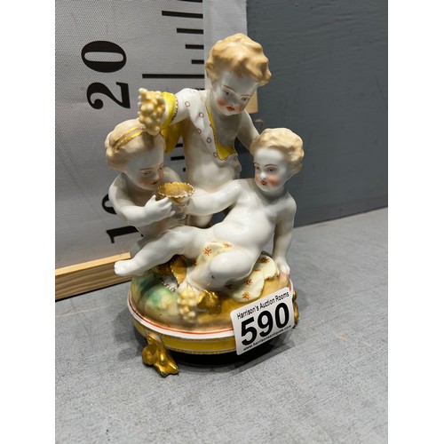 590 - Continental cherub on base