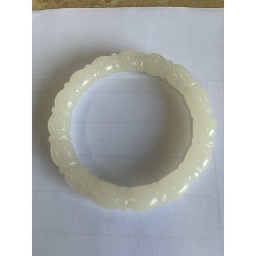 587 - White jade bangle