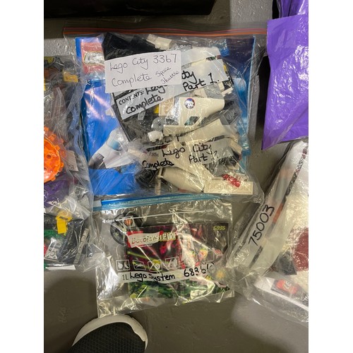 230 - Large quantity Lego, Star Wars lego etc. All in seperate bags ( some has missing pieces )