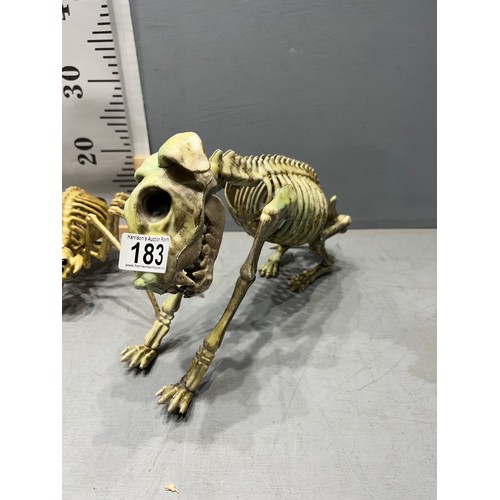 183 - 3 Skeleton figures