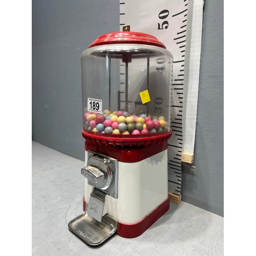 189 - Vintage beaver bubble gum machine