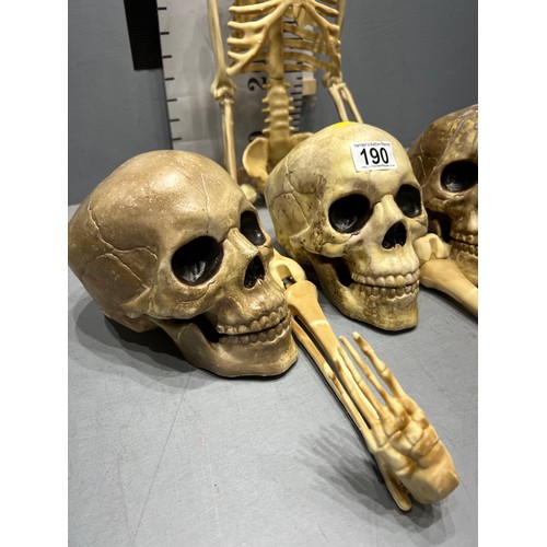 190 - 3 Skull heads + skeleton figure