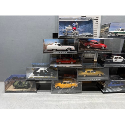 195 - 17 Boxed 007 James bond model cars from films view to akill, live & let die etc