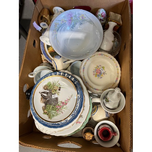 6 - 2 boxes collectable pottery inc Portmerion, cottageware etc