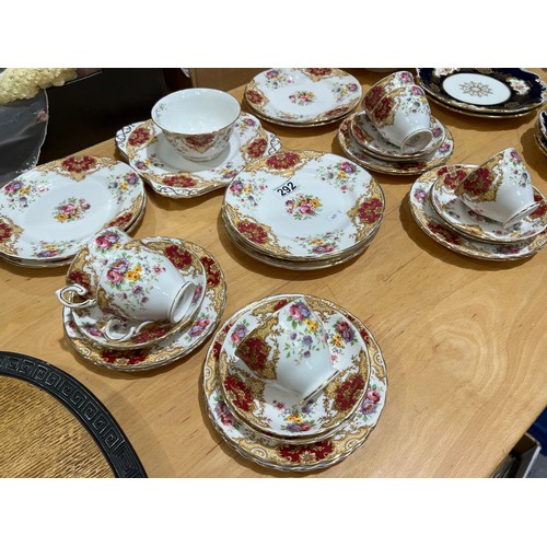 292 - Vintage tusscan bone china tea ware