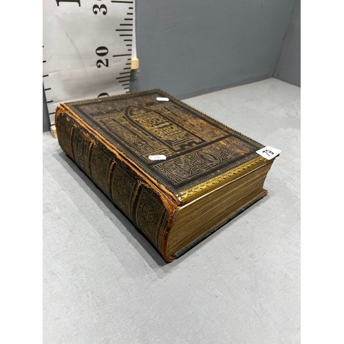 79 - victorian Holy Bible