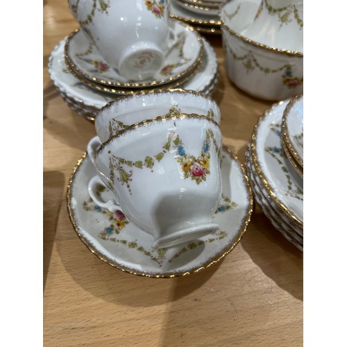 130 - Royal Albert bone china vintage teaset