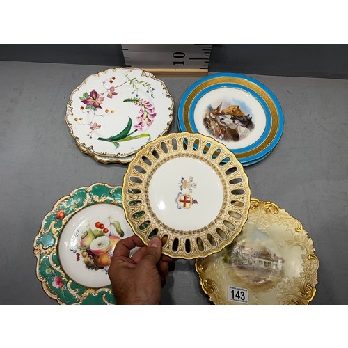 143 - 8 various cabinet / wall plates. Royal Worcester, Dobbs + Sons, continental