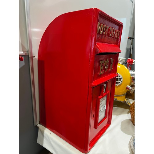 372 - Red cast iron post box