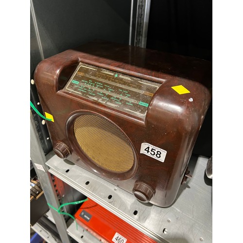 458 - Bakelite radio