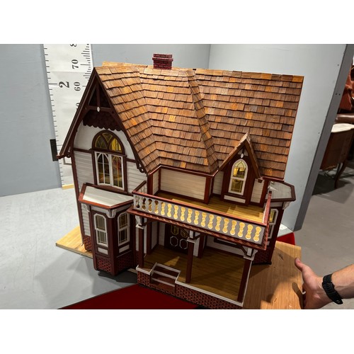 210A - American style dolls house with all furniture