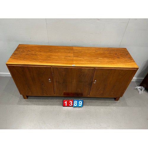 1389 - Superb Scandinavian mid century teak sideboard with fitted drawers