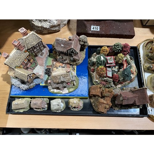 411 - 2 Trays Lilliput lane houses (trays not included)