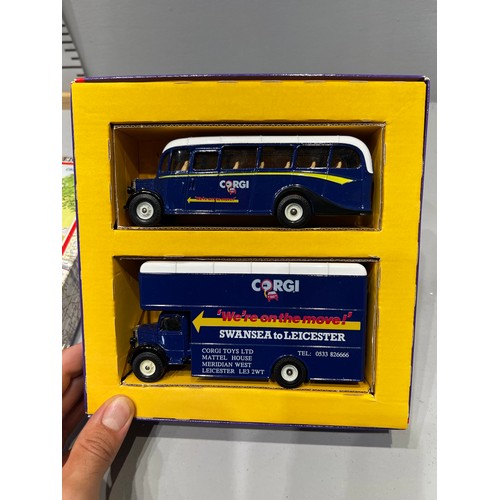 56 - Corgi on the move truck & bus boxed