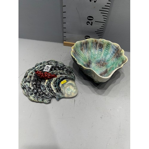 415 - Vintage mussel bowl with lid