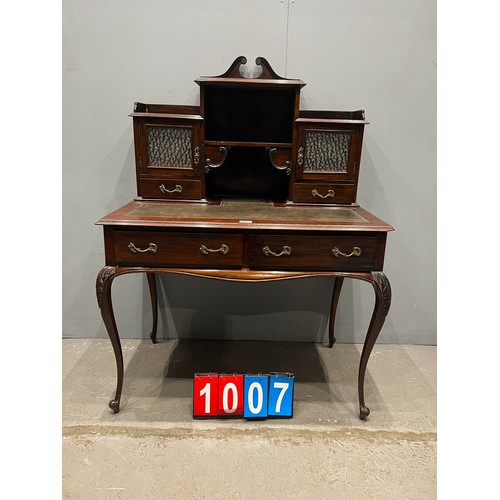 1007 - Victorian mahogany leather top ladies empire desk