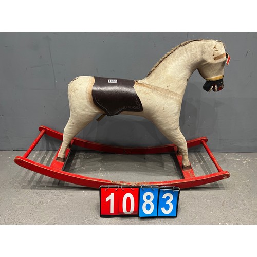 Lot 1083      