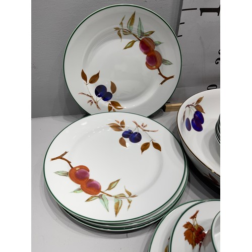 3 - 38 piece Royal Worcester Evesham Vale dinner / tea ware