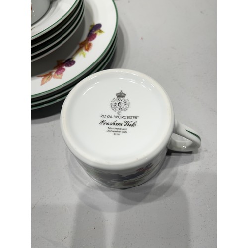 3 - 38 piece Royal Worcester Evesham Vale dinner / tea ware